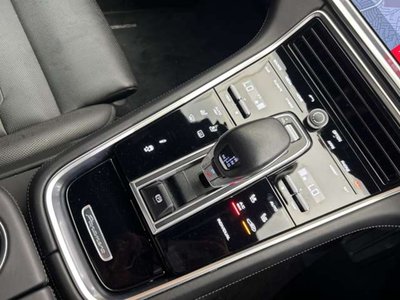 2017 Porsche PANAMERA — миниатюра 19