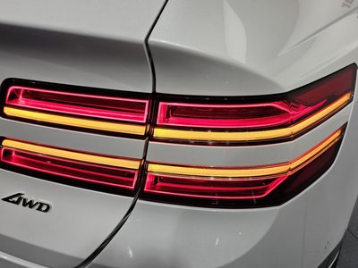 GENESIS GV80 - 10