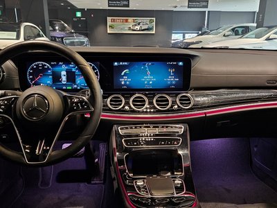 MERCEDES-BENZ E-CLASS - 5