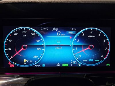 MERCEDES-BENZ E-CLASS - 8