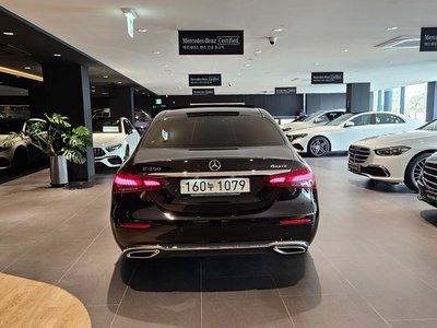 MERCEDES-BENZ E-CLASS - 3