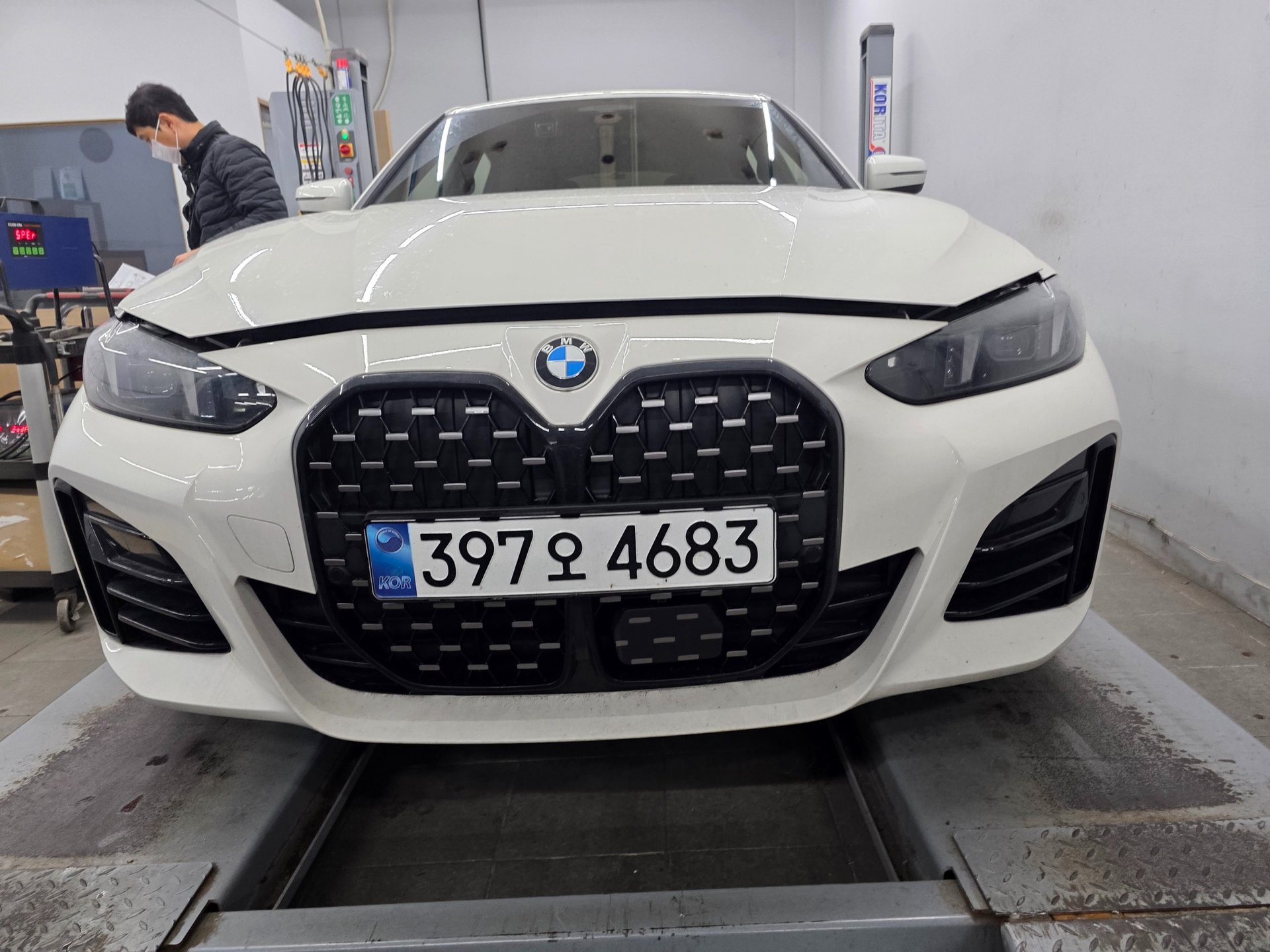 BMW 4 SERIES - View 1