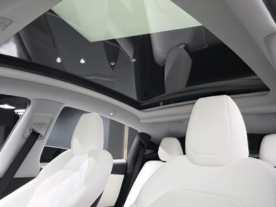 2025 Tesla MODEL Y — миниатюра 24