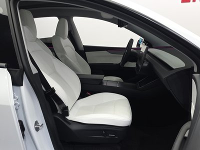 2025 Tesla MODEL Y — миниатюра 16
