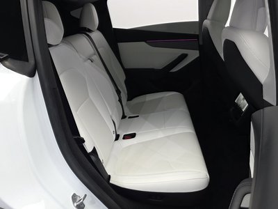 2025 Tesla MODEL Y — миниатюра 17