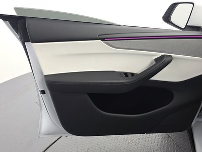 2025 Tesla MODEL Y — миниатюра 14