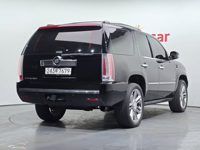 CADILLAC ESCALADE - 4