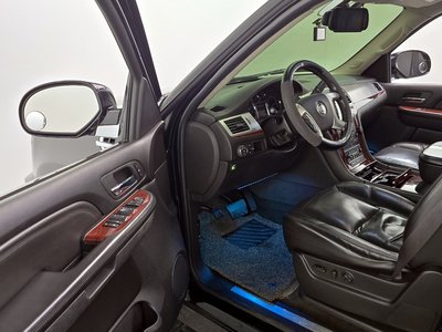 CADILLAC ESCALADE - 10