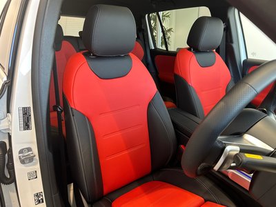 2025 Mercedes-BENZ GLB 缩略图 18