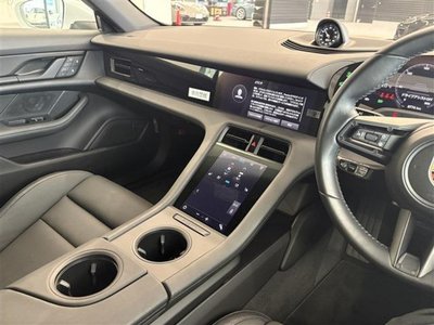 2024 Porsche TAYCAN — миниатюра 18