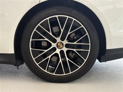 2024 Porsche TAYCAN 照片 7