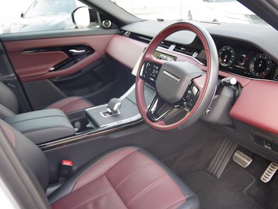 2025 LAND Rover RANGE ROVER EVOQUE — фото 15