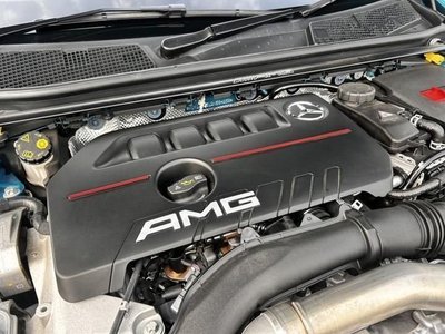 MERCEDES-BENZ CLA - 9