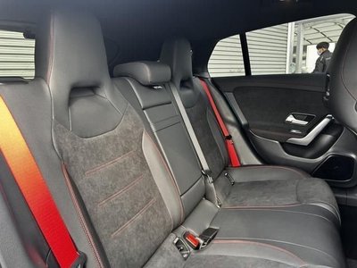 MERCEDES-BENZ CLA - 5