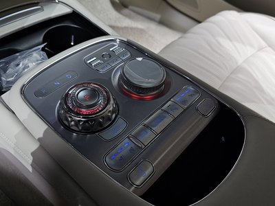 صورة 9 لـ 2022 Genesis G90 (RS4)