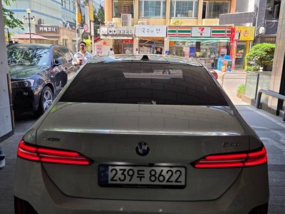 صورة 6 لـ 2025 BMW 5 SERIES