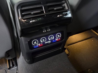 صورة مصغرة 14 لـ 2025 BMW 5 SERIES