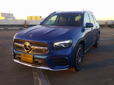 MERCEDES-BENZ GLB