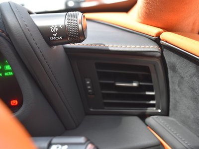 صورة مصغرة 39 لـ 2020 Lexus LC