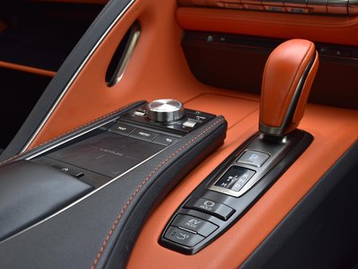 صورة مصغرة 46 لـ 2020 Lexus LC