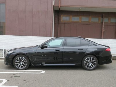 2024 BMW 5 SERIES — миниатюра 51