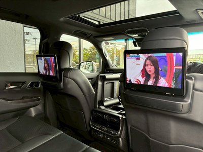 TOYOTA LAND CRUISER 300 - 4