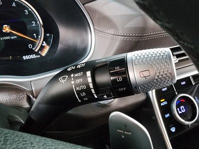 2020 Genesis GV80 thumbnail 25