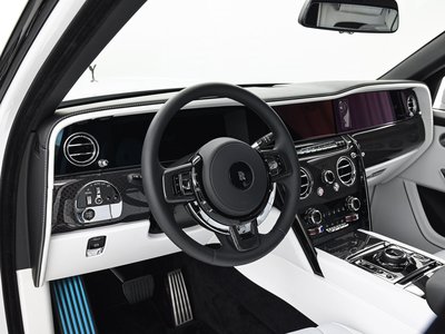 2026 ROLLS-ROYCE CULLINAN thumbnail 17