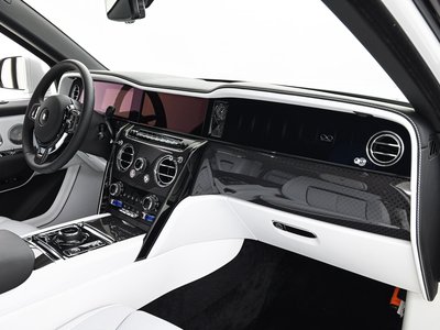 2026 ROLLS-ROYCE CULLINAN thumbnail 18