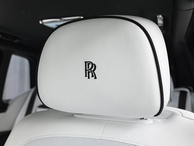 2026 ROLLS-ROYCE CULLINAN thumbnail 16
