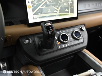 LAND ROVER DEFENDER - 9