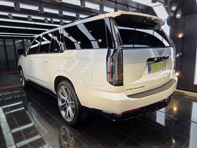 CADILLAC ESCALADE 5TH GENERATION - 2