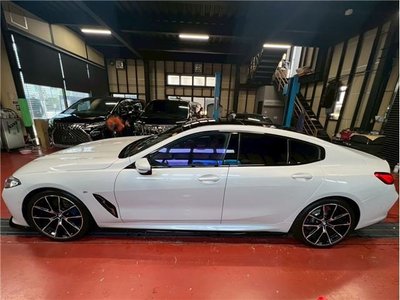 BMW 8 SERIES - 3