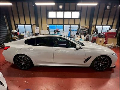 BMW 8 SERIES - 7