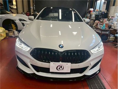 BMW 8 SERIES - 2