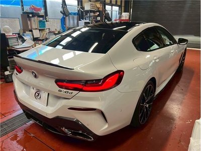 BMW 8 SERIES - 6