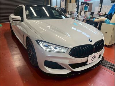 BMW 8 SERIES - 8