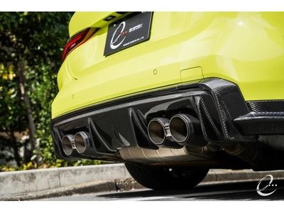 صورة 8 لـ 2021 BMW M4