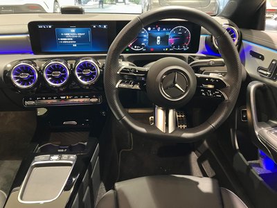 MERCEDES-BENZ CLA - 10