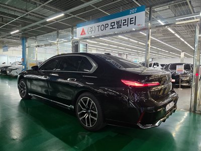 BMW 7 SERIES - 5