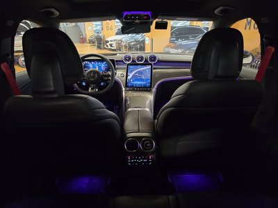 صورة 10 لـ 2025 Mercedes-BENZ GLC