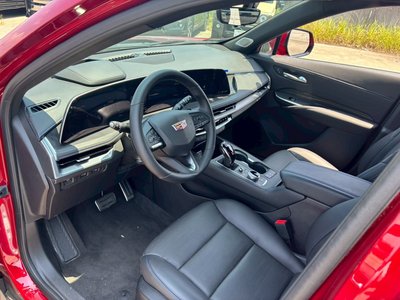 2025 Cadillac XT4 照片 56