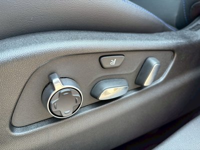 2025 Cadillac XT4 照片 21