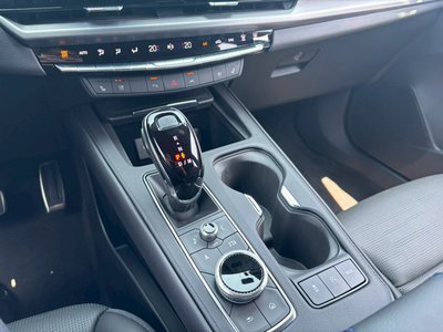 2025 Cadillac XT4 照片 76