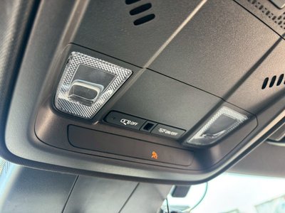 2025 Cadillac XT4 照片 39