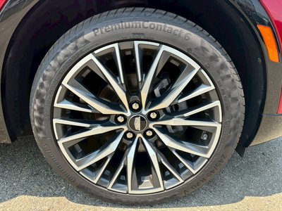 صورة 9 لـ 2025 Cadillac XT4