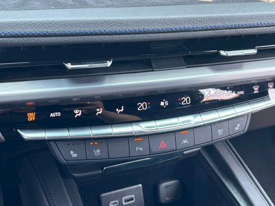 2025 Cadillac XT4 照片 33