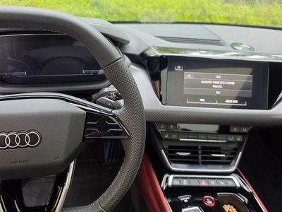 صورة 4 لـ 2025 AUDI S E-TRON GT