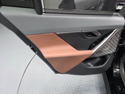 2025 BMW 5 SERIES 缩略图 15