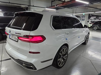 صورة 3 لـ 2021 BMW X7